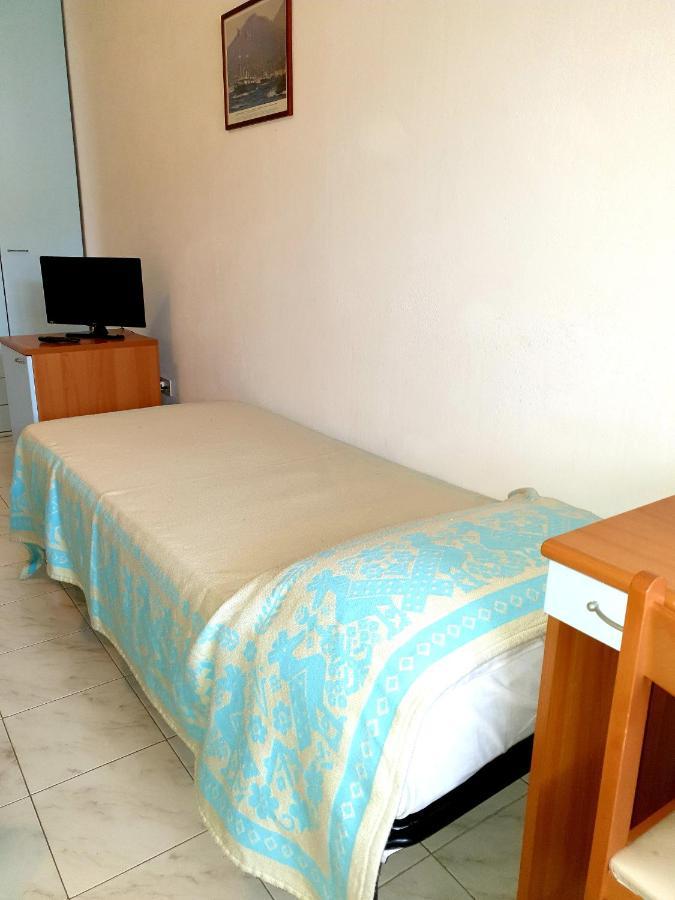 Riccio 3*